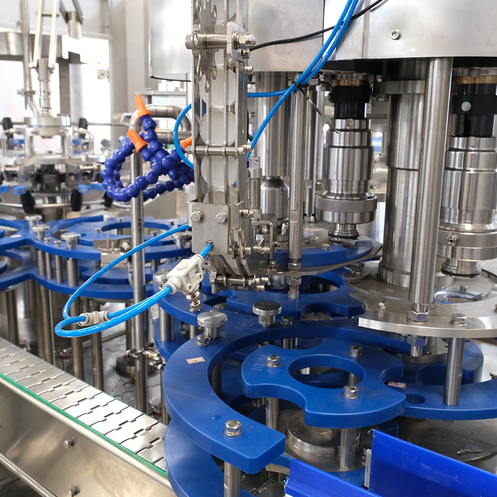 Automatic complete fruit juice filling machine production line
